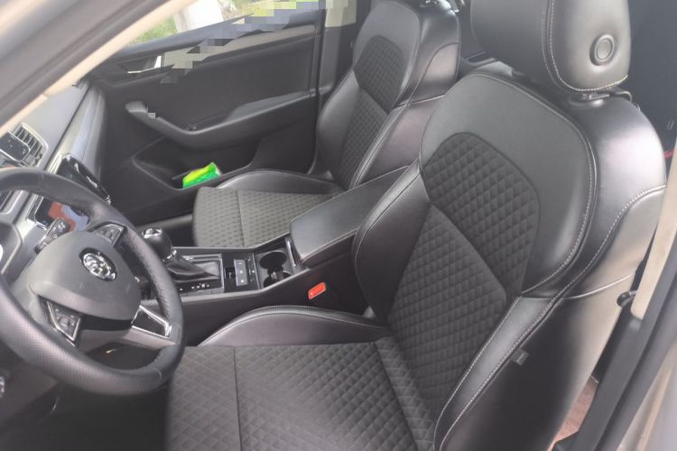 Used Skoda Superb 2016 TSI330 DSG Innovation Edition Left Front Seat