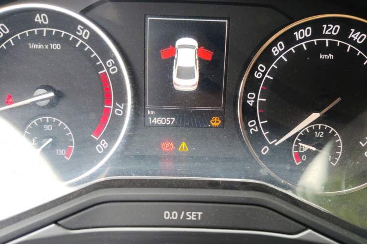 Used Skoda Superb 2016 TSI280 DSG Innovation Edition Odometer Close Up