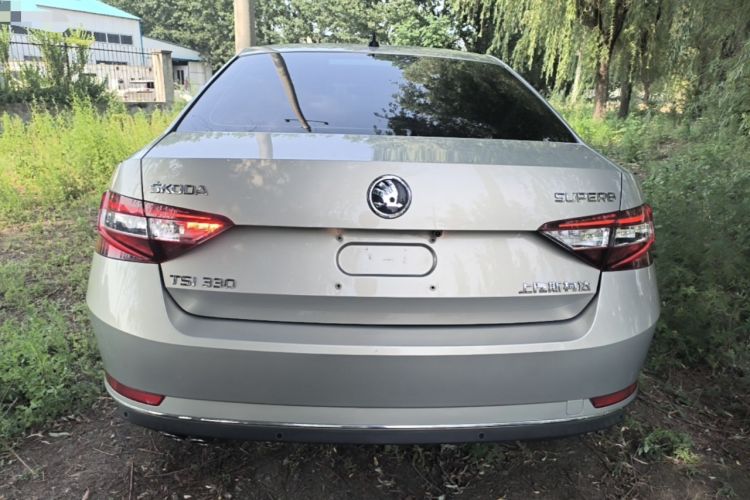 Used Skoda Superb 2016 TSI330 DSG Innovation Edition Rear