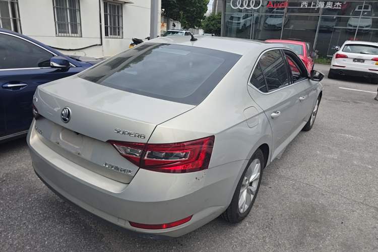 Used Skoda Superb 2016 TSI330 DSG Innovation Edition Rear Right 45 Deg
