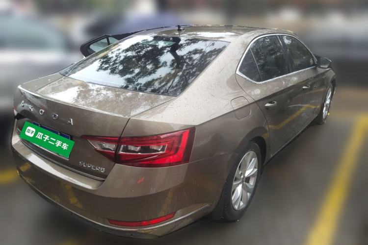 Used Skoda Superb 2016 TSI280 DSG Innovation Edition Rear Right 45 Deg