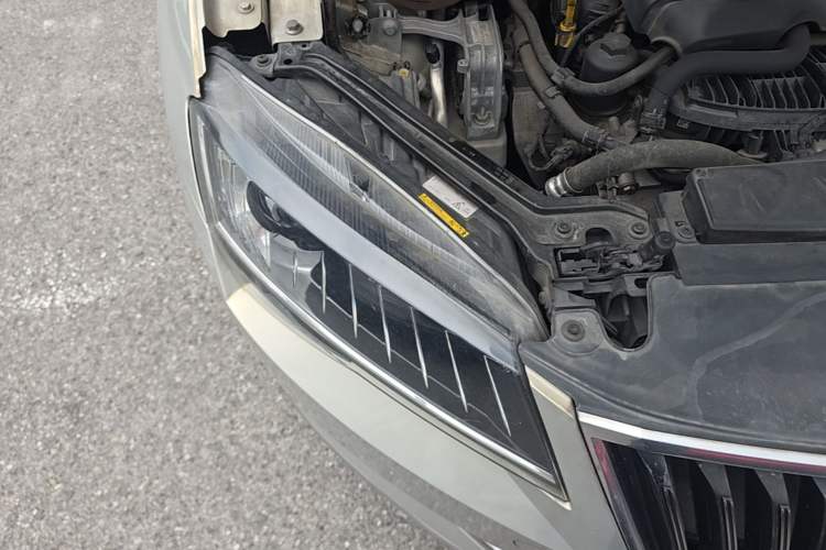 Used Skoda Superb 2016 TSI330 DSG Innovation Edition Right Front Headlight