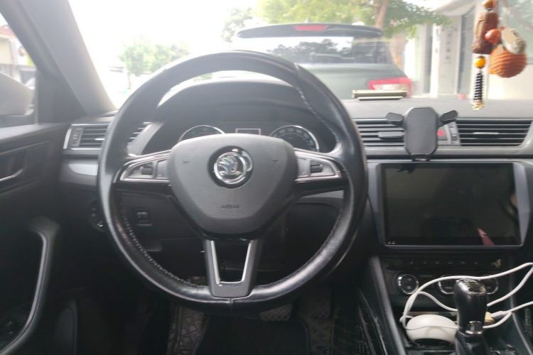 Used Skoda Superb 2016 TSI280 DSG Innovation Edition Steering Wheel