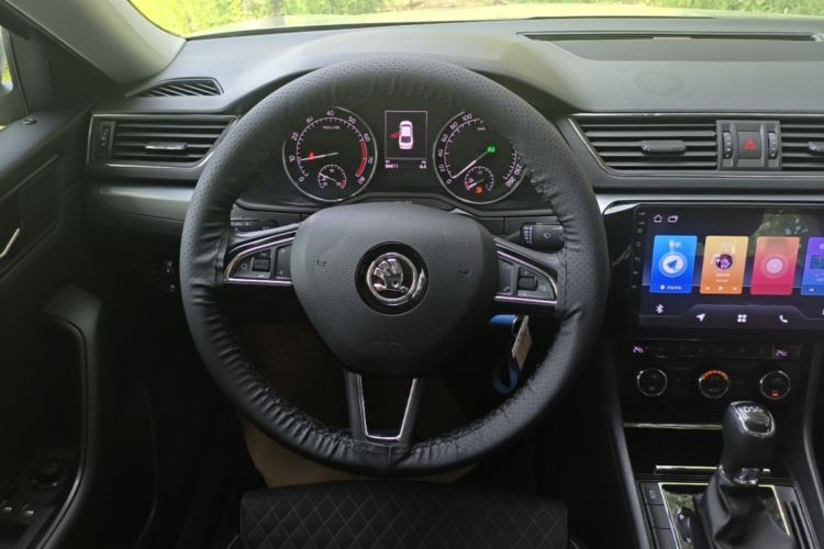 Used Skoda Superb 2016 TSI330 DSG Innovation Edition Steering Wheel