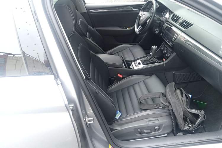 Used Skoda Superb 2017 TSI280 DSG Champion Edition Right Front Seat