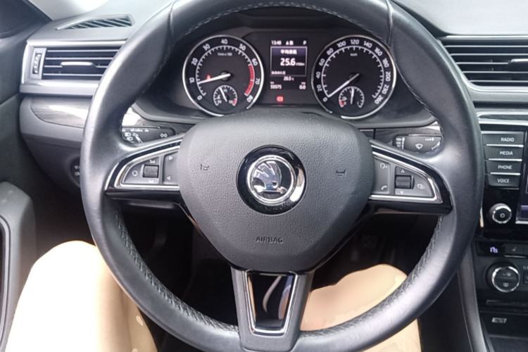 Used Skoda Superb 2017 TSI280 DSG Champion Edition Steering Wheel