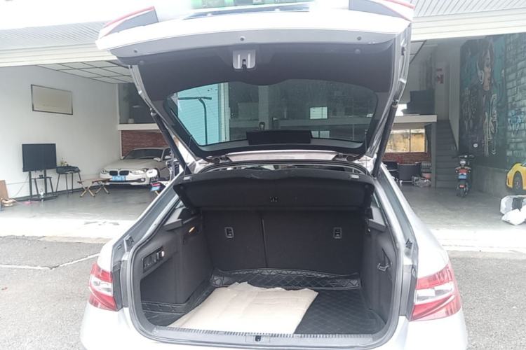Used Skoda Superb 2017 TSI280 DSG Champion Edition Trunk