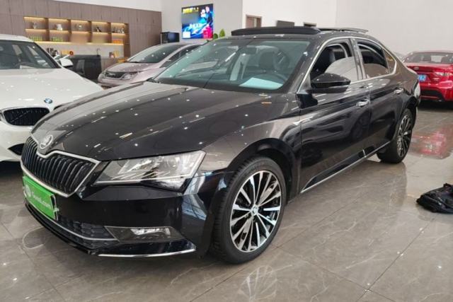 Skoda Superb 2018 TSI280 DSG Comfort Edition China V Standard с пробегом