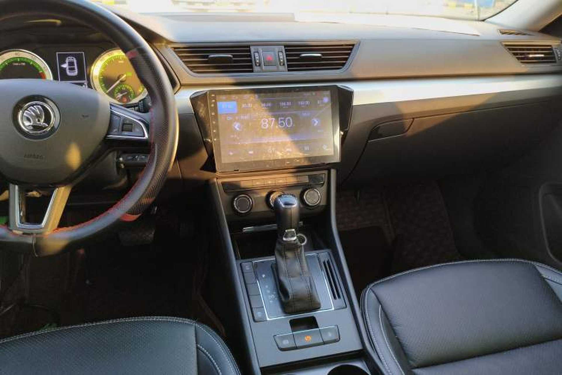 Used Skoda Superb 2018 TSI280 DSG Standard Edition China V Emission Standard Audio And AC Panel