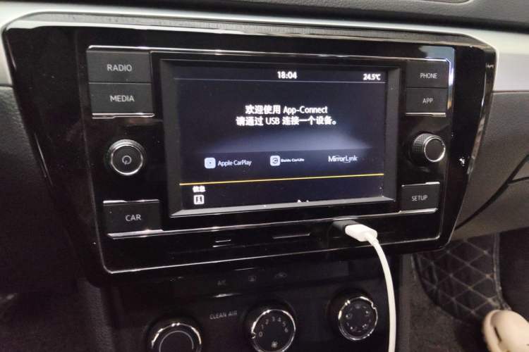 Used Skoda Superb 2018 TSI280 DSG Standard Edition China V Emission Standard Audio And AC Panel