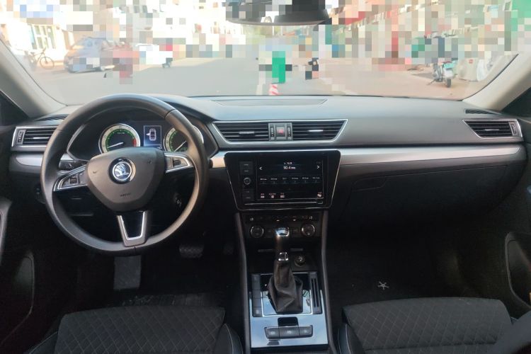 Used Skoda Superb 2018 TSI280 DSG Comfort Edition China V Standard Center Console