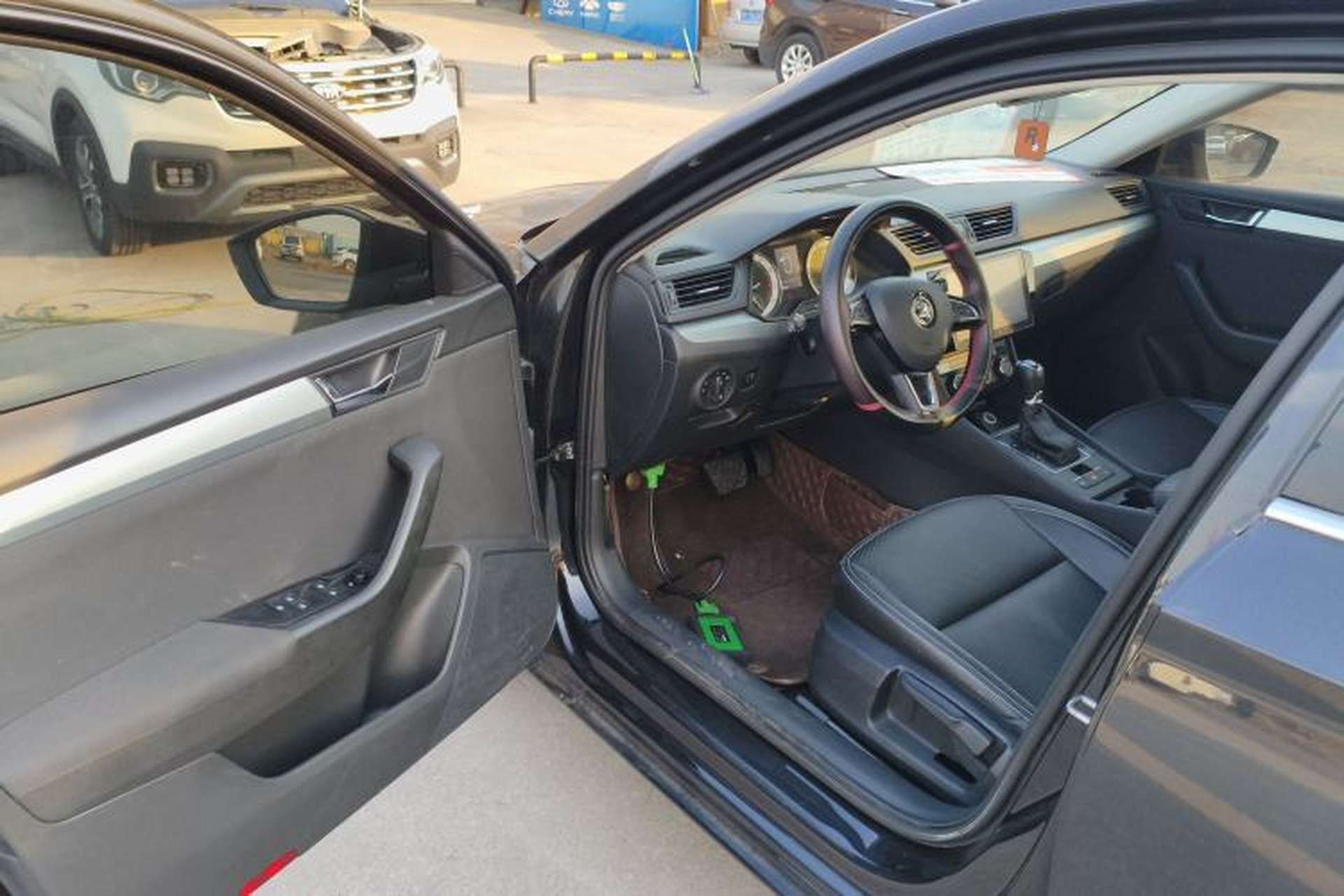Used Skoda Superb 2018 TSI280 DSG Standard Edition China V Emission Standard Driver Seat