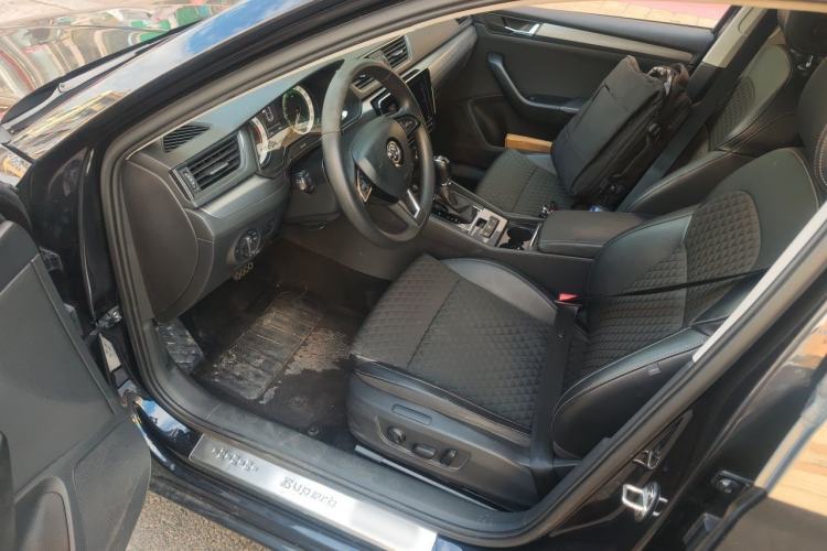 Used Skoda Superb 2018 TSI280 DSG Comfort Edition China V Standard Driver Seat