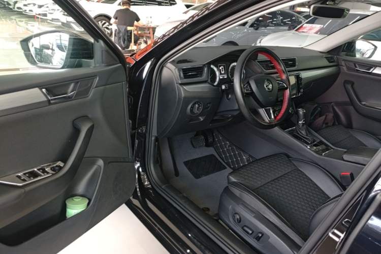 Used Skoda Superb 2018 TSI280 DSG Comfort Edition China V Standard Driver Seat