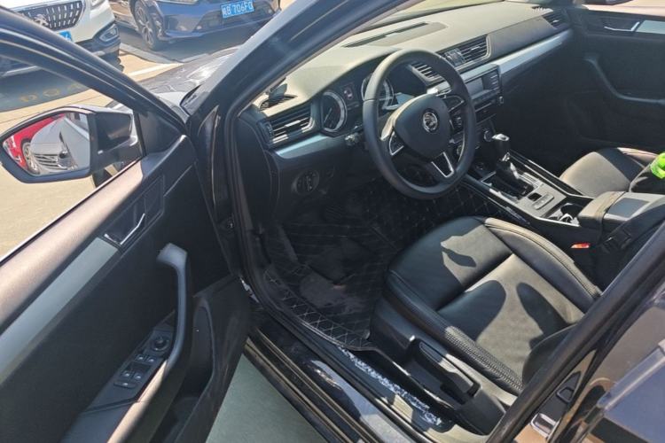 Used Skoda Superb 2018 TSI280 DSG Standard Edition China V Emission Standard Driver Seat