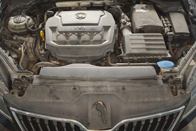 Used Skoda Superb 2018 TSI330 DSG Comfort Edition China V Standard Engine Bay