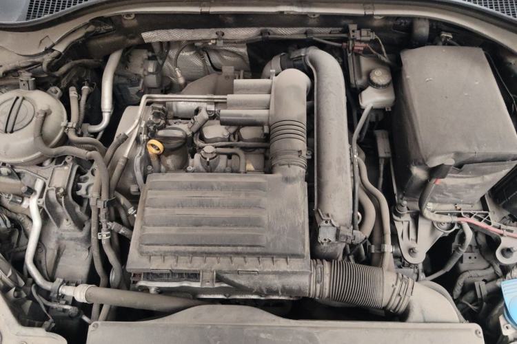 Used Skoda Superb 2018 TSI280 DSG Standard Edition China V Emission Standard Engine Bay