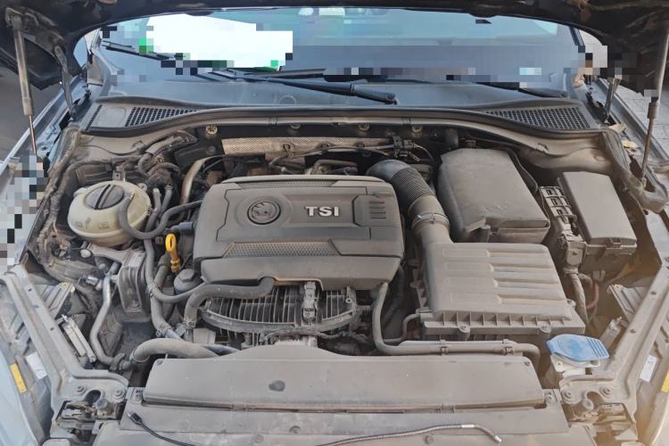 Used Skoda Superb 2018 TSI330 DSG Luxury Edition China V Standard Engine Bay
