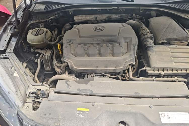 Used Skoda Superb 2018 TSI330 DSG Comfort Edition China VI Standard Engine Bay Right