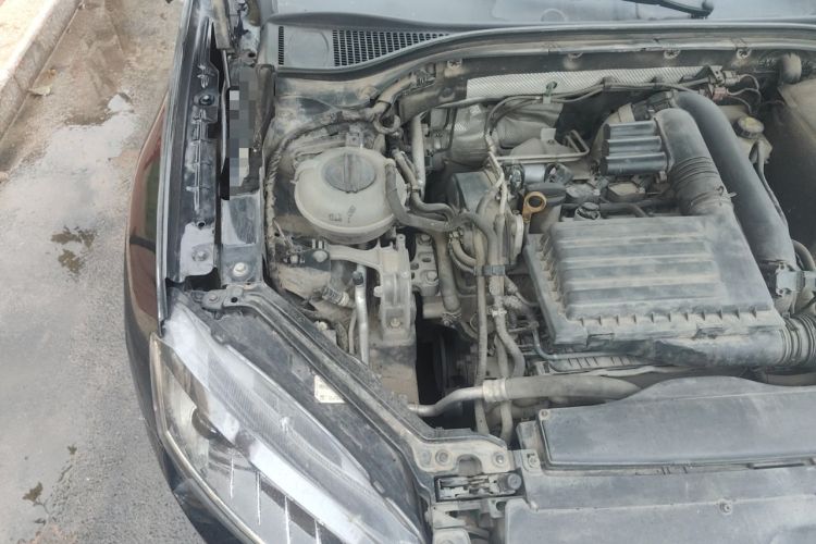 Used Skoda Superb 2018 TSI280 DSG Standard Edition China V Emission Standard Engine Bay Right