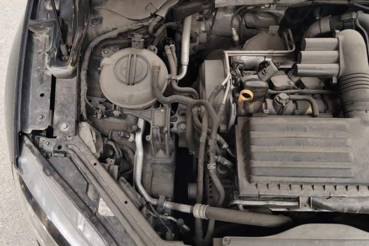 Used Skoda Superb 2018 TSI280 DSG Standard Edition China V Emission Standard Engine Bay Right