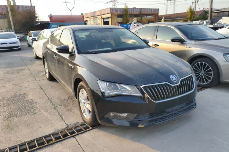 Used Skoda Superb 2018 TSI280 DSG Standard Edition China V Emission Standard Exterior 1