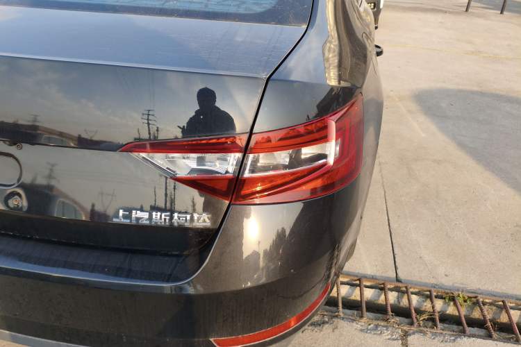 Used Skoda Superb 2018 TSI280 DSG Standard Edition China V Emission Standard Exterior 2