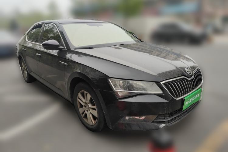 Used Skoda Superb 2018 TSI280 DSG Standard Edition China VI Front Right 45 Deg