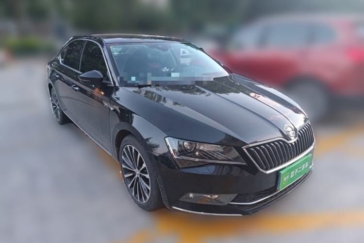 Used Skoda Superb 2018 TSI330 DSG Luxury Edition China V Standard Front Right 45 Deg