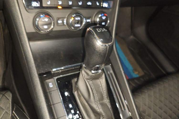 Used Skoda Superb 2018 TSI330 DSG Comfort Edition China V Standard Gear Lever