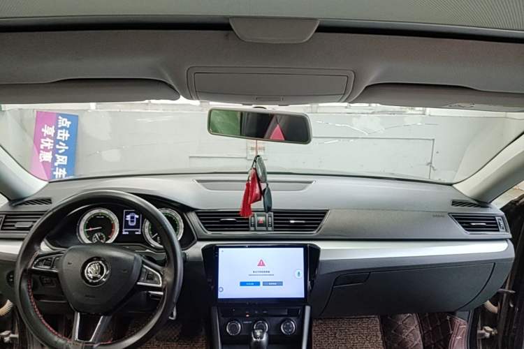 Used Skoda Superb 2018 TSI280 DSG Standard Edition China VI Headliner