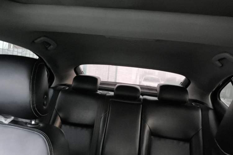 Used Skoda Superb 2018 TSI280 DSG Comfort Edition China VI Standard Headliner