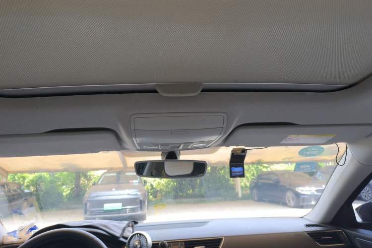 Used Skoda Superb 2018 TSI330 DSG Comfort Edition China V Standard Headliner