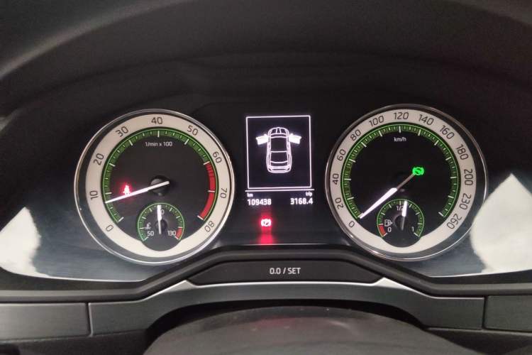 Used Skoda Superb 2018 TSI280 DSG Standard Edition China V Emission Standard Instrument Cluster