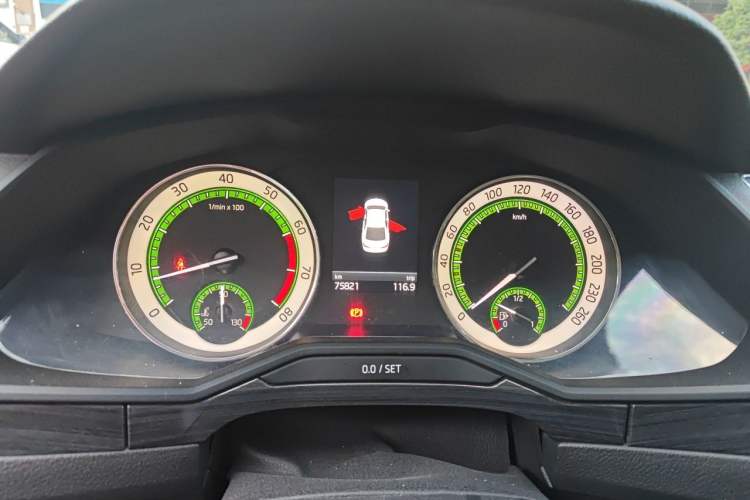 Used Skoda Superb 2018 TSI330 DSG Luxury Edition China V Standard Instrument Cluster