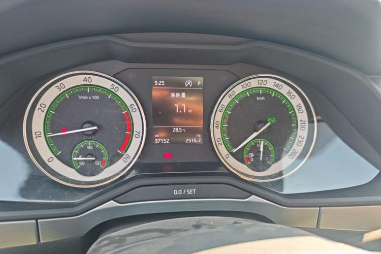 Used Skoda Superb 2018 TSI280 DSG Standard Edition China V Emission Standard Instrument Cluster