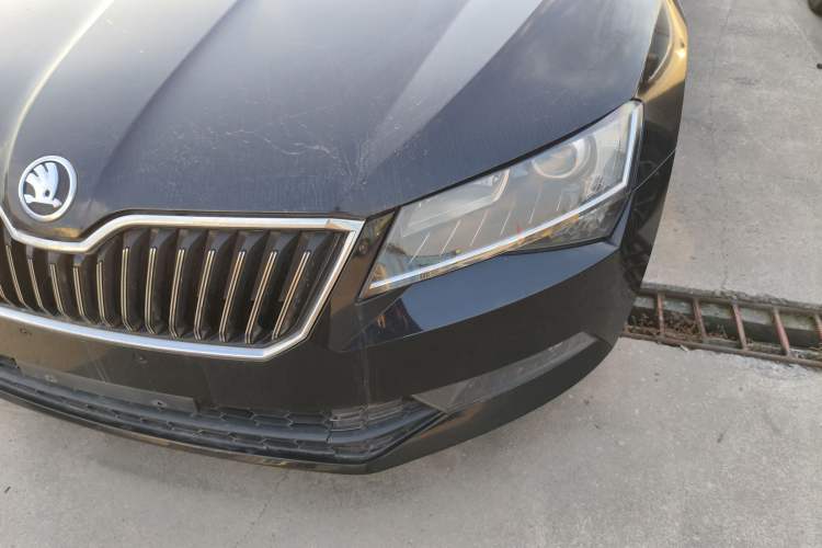 Used Skoda Superb 2018 TSI280 DSG Standard Edition China V Emission Standard Left Front Headlight