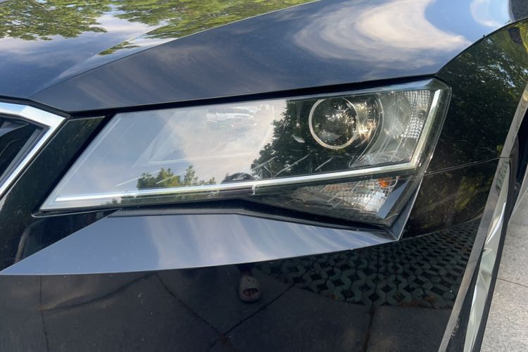 Used Skoda Superb 2018 TSI280 DSG Comfort Edition China V Standard Left Front Headlight