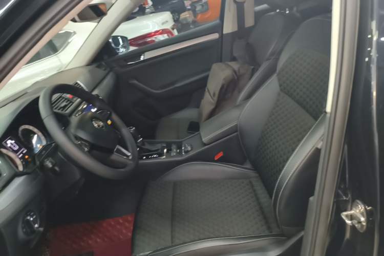 Used Skoda Superb 2018 TSI330 DSG Comfort Edition China V Standard Left Front Seat