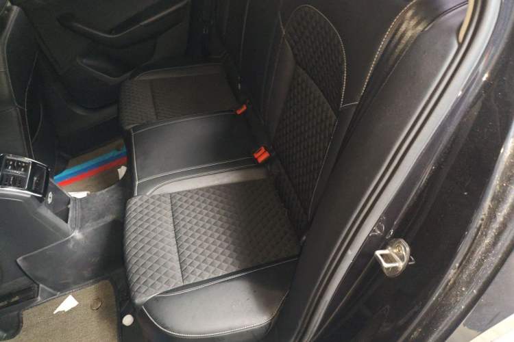 Used Skoda Superb 2018 TSI330 DSG Comfort Edition China V Standard Left Rear Seat