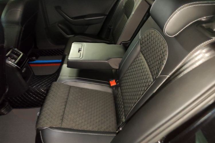 Used Skoda Superb 2018 TSI330 DSG Comfort Edition China V Standard Left Rear Seat