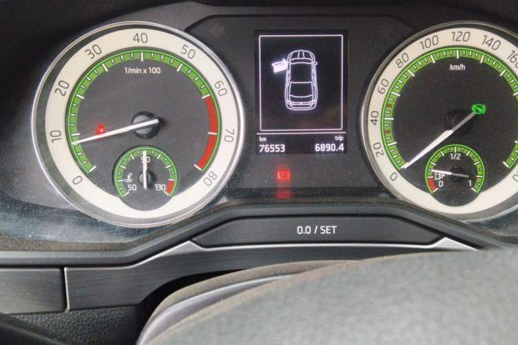 Used Skoda Superb 2018 TSI330 DSG Comfort Edition China V Standard Odometer Close Up