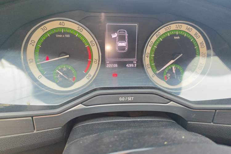 Used Skoda Superb 2018 TSI280 DSG Comfort Edition China V Standard Odometer Close Up