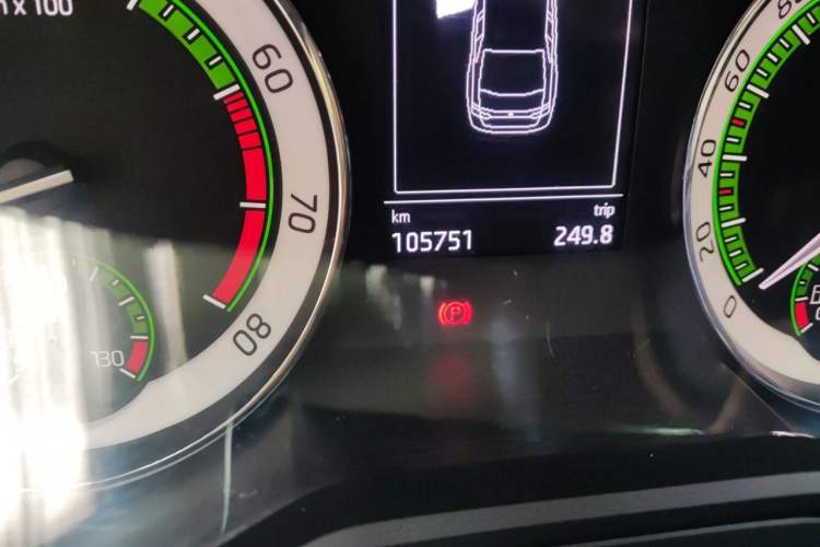 Used Skoda Superb 2018 TSI280 DSG Comfort Edition China V Standard Odometer Close Up