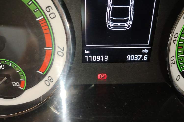 Used Skoda Superb 2018 TSI280 DSG Comfort Edition China V Standard Odometer Close Up