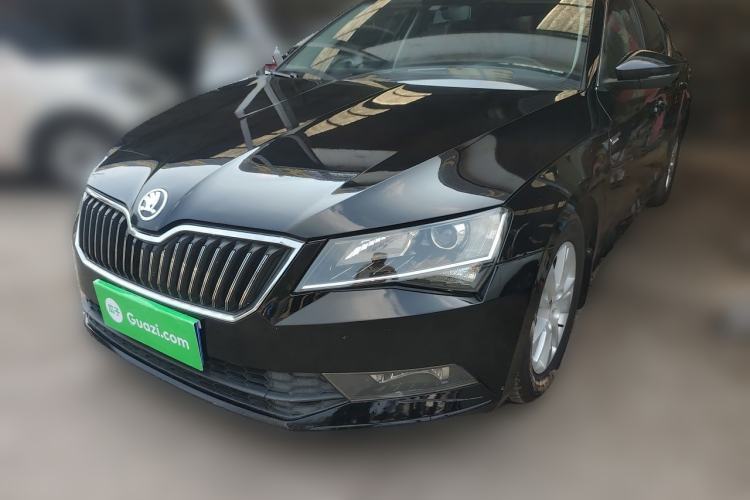 Used Skoda Superb 2018 TSI280 DSG Standard Edition China V Emission Standard Guazi used car, China used car export, Used car for sale, Used Skoda cars, Cheapest cars for sale