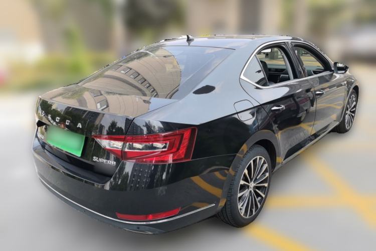 Used Skoda Superb 2018 TSI330 DSG Comfort Edition China VI Standard Rear Right 45 Deg