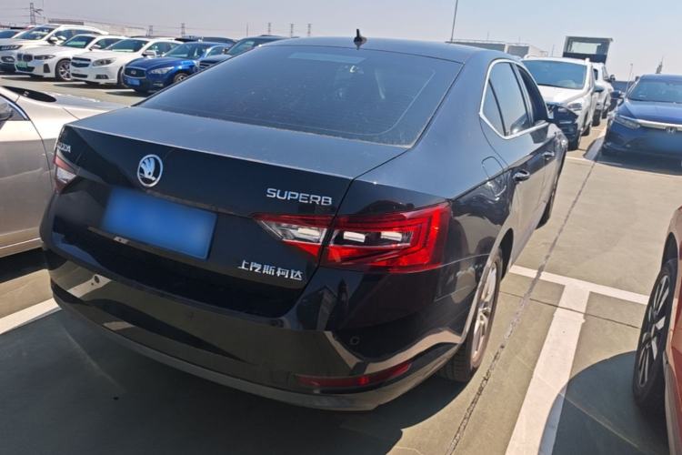 Used Skoda Superb 2018 TSI280 DSG Standard Edition China V Emission Standard Rear Right 45 Deg