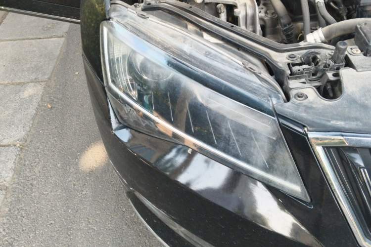 Used Skoda Superb 2018 TSI280 DSG Comfort Edition China V Standard Right Front Headlight