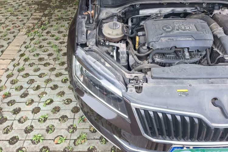 Used Skoda Superb 2018 TSI330 DSG Comfort Edition China V Standard Right Front Headlight